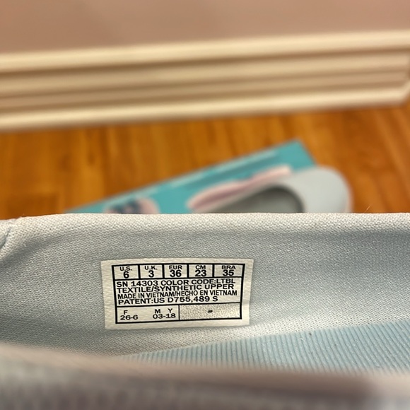 ‼️Skechers GOSTEP 👟 ‼️🤍🩵 - Picture 7 of 15